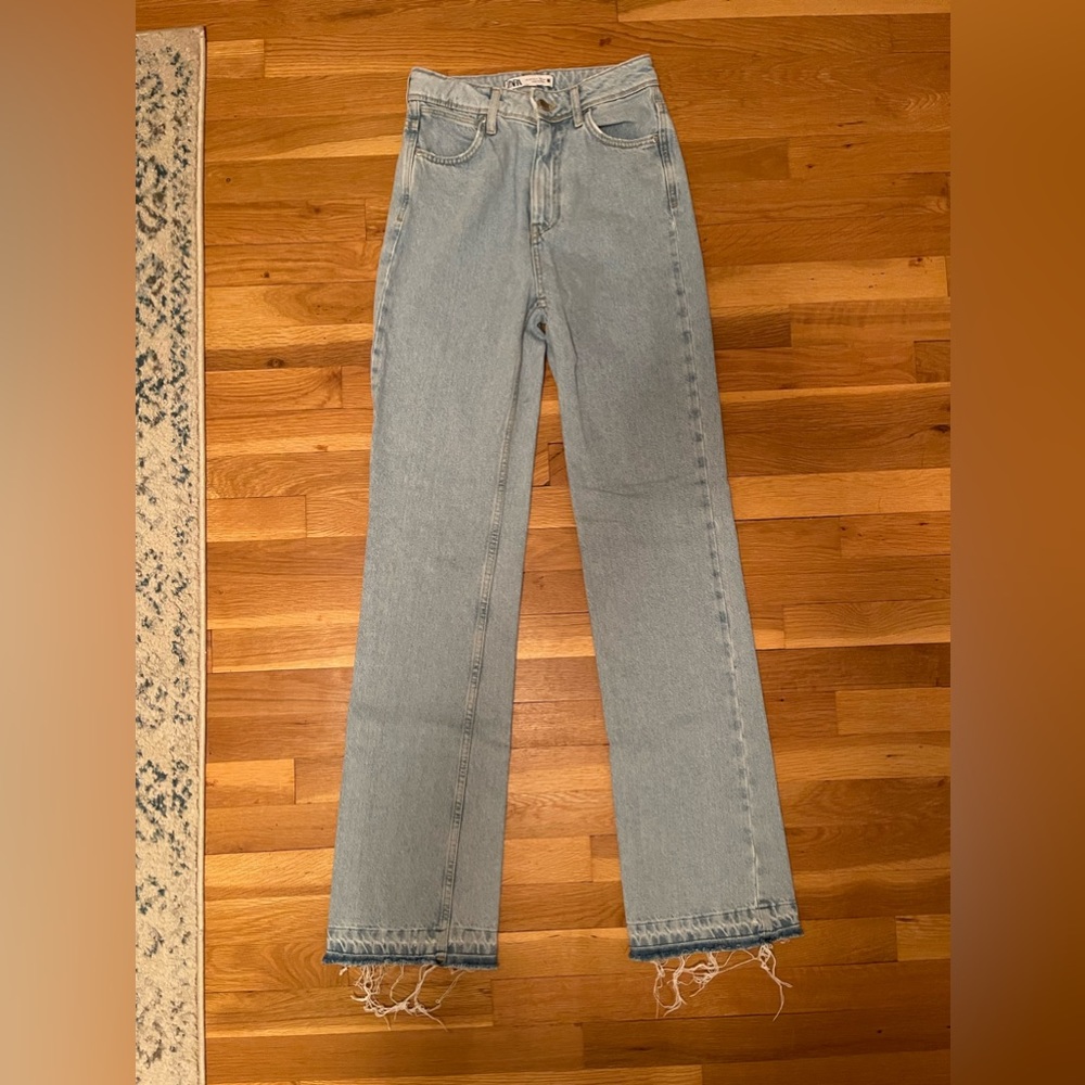 Zara wide leg light wash jean